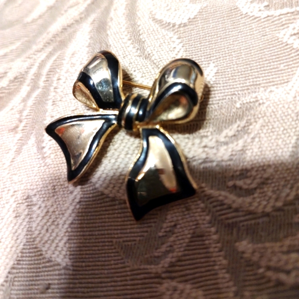🔸🖤🔸Adorable Vintage 80's Black & Gold Ribbon Bow Brooch - Picture 4 of 13
